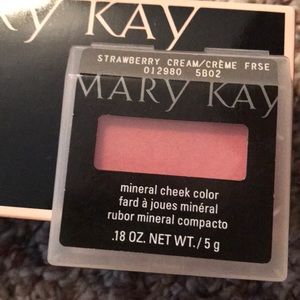 Mary Kay cheek color